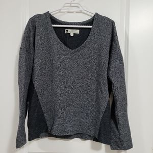 MEC Women's medium gray longsleeves 60% cotton